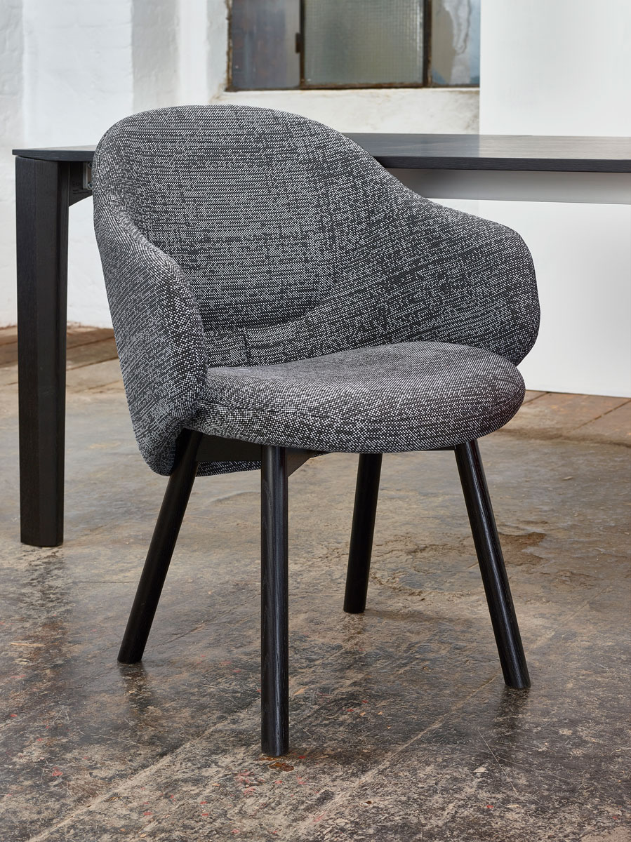 Alba armchair 14